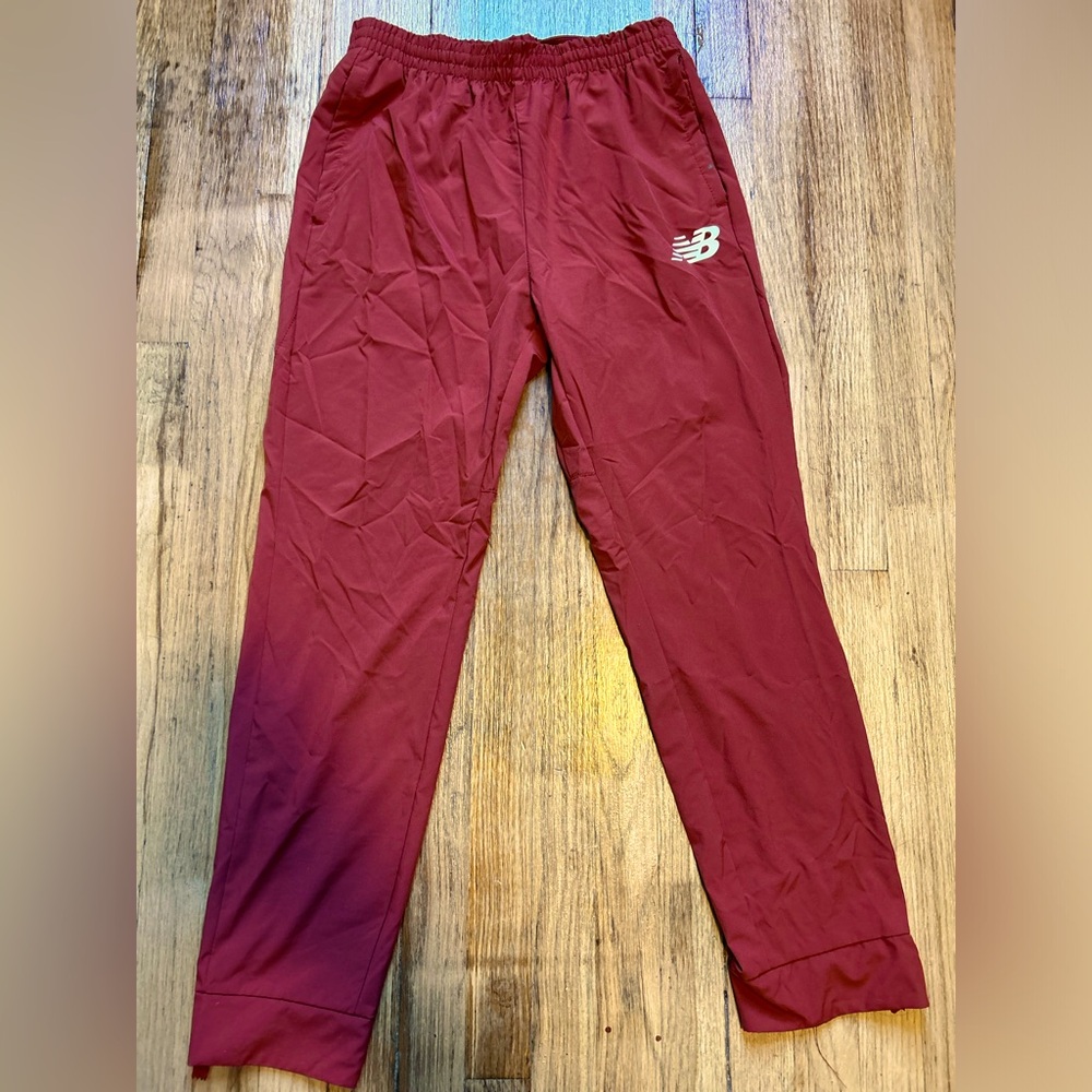 New balance, track pants, men’s size medium, very lightweight